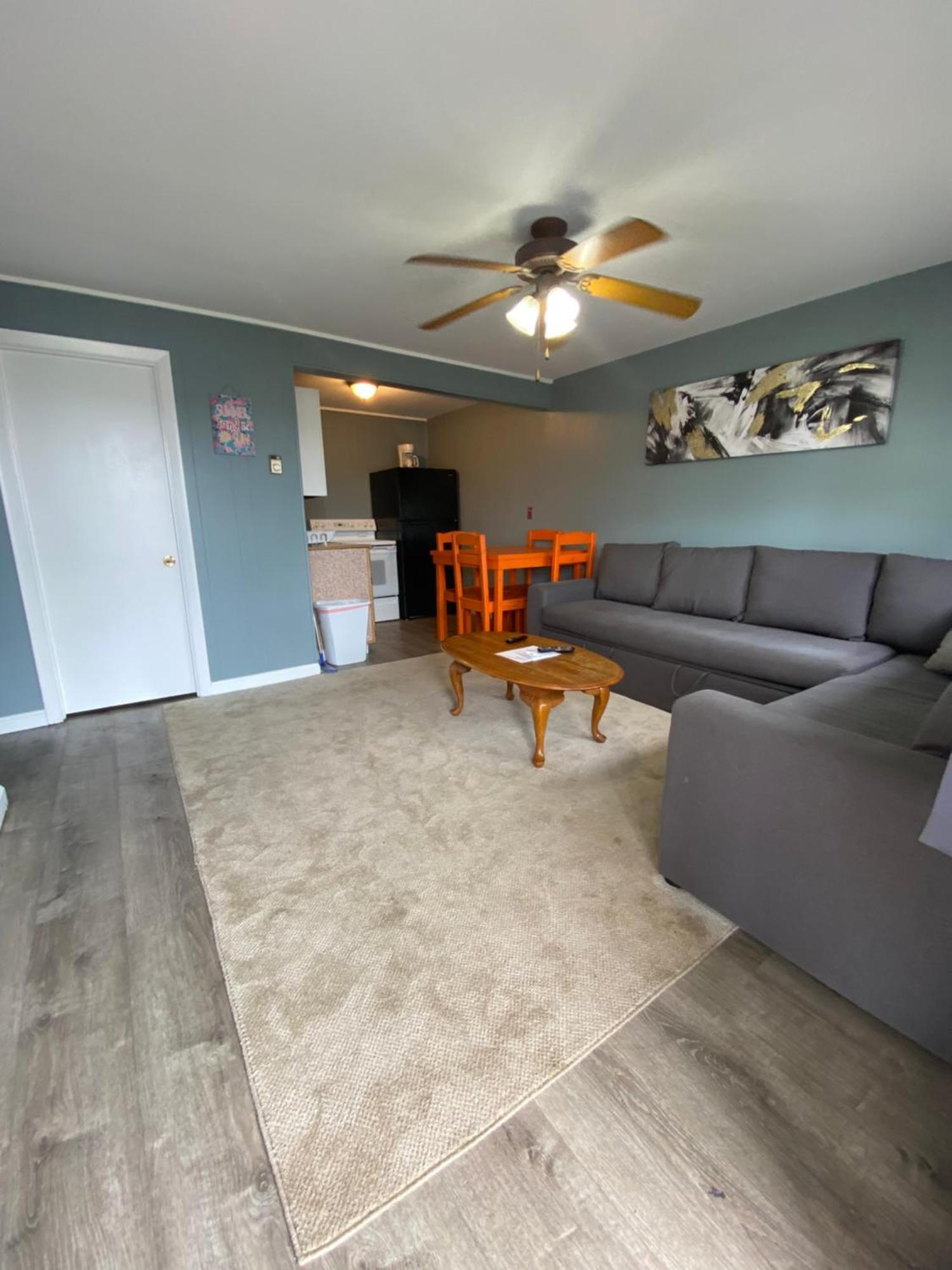 23 B St Apartments Хамптън Екстериор снимка